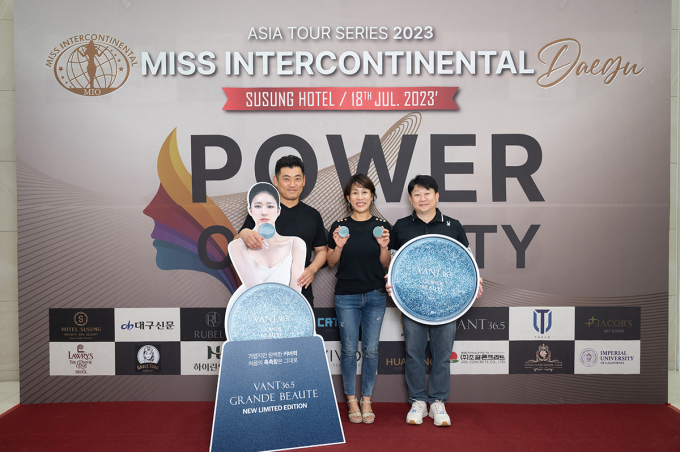 [포토] 기념촬영하는 오러스코리아 최현 이사-고윤경-김우영 대표(미스인터컨티넨탈)