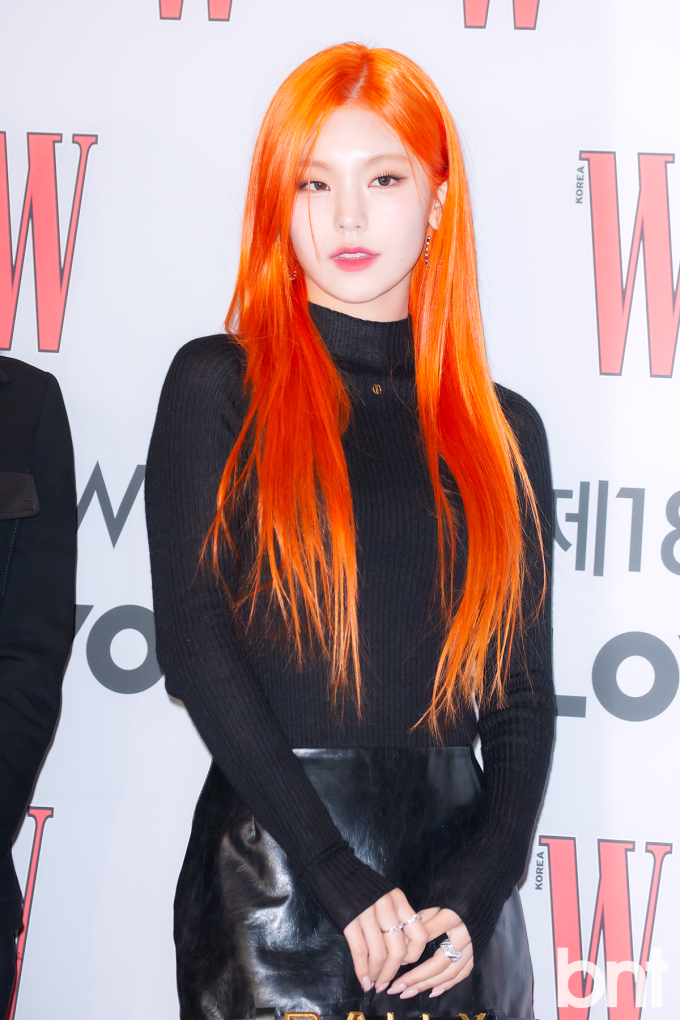 [포토] 있지 예지 강렬한 오렌지헤어