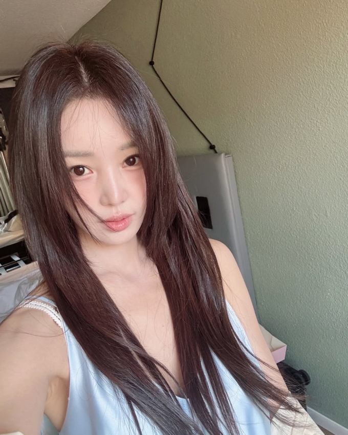 남규리, 40대 나이 믿기지 않는 동안 미모