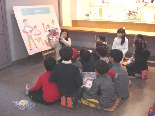안양문화예술재단, 교과서와 함께하는 박물관여행-우리는 고고학자 진행
