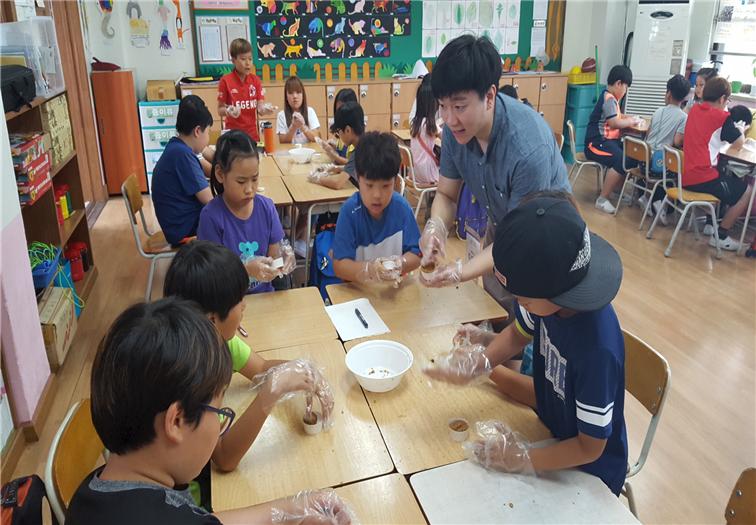 안산서초등학교 학부모회 재능기부 진로체험교육 실시