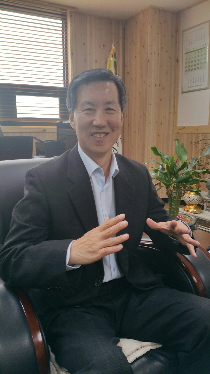 [인터뷰] 최수룡 인천산림조합 조합장 수목장, 선진 장례문화 누리도록