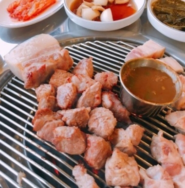 여름철 떠나는 제주도 중문관광단지 흑돼지 맛집