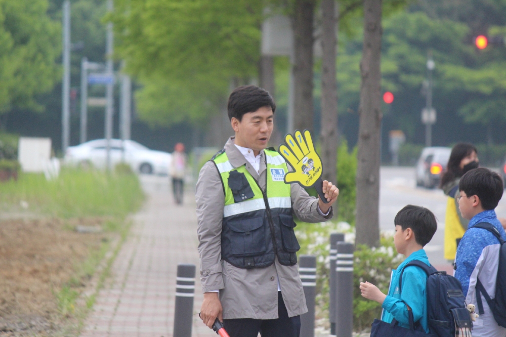 [군·구의원열전] 매일 학교 앞에서 만나는 아저씨, 이강구 연수구의원