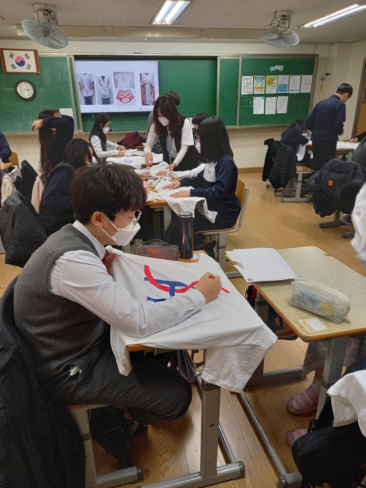 안산 송호중학교 자유학기제행사…패션크리에이터 직업체험