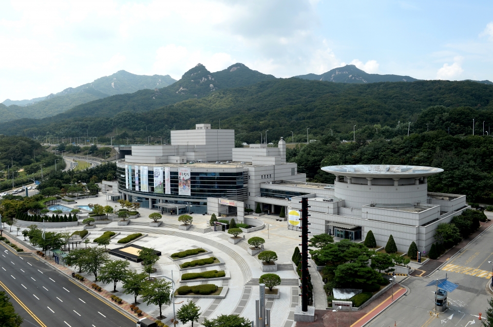의정부 예술의전당 대수술
