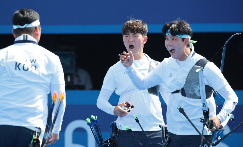 [파리올림픽] 텐텐텐…한국 남자 양궁, 중국 꺾고 결승 진출