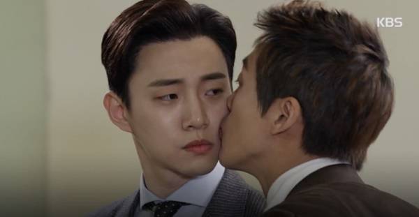 [동영상] 김과장 남궁민·이준호 키스에 시청자 경악...자체 최고 시청률 경신