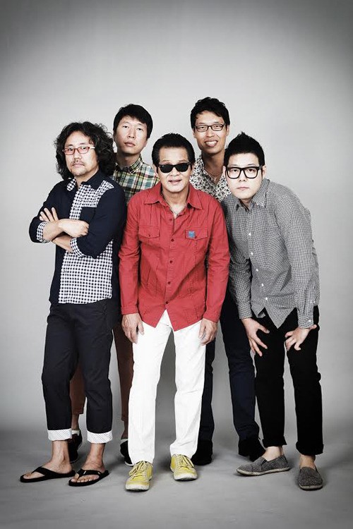 그룹사랑과평화, 홍대공연홀에 컴백