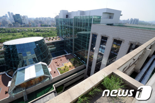 국회 제2의원회관 초호화 논란