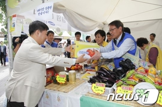 삼성 직거래 시장 대흥행…사장단의 힘