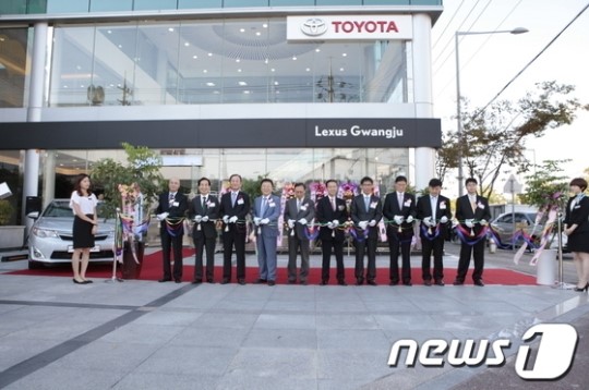 더프리미엄 효성, 광주 전시장 오픈
