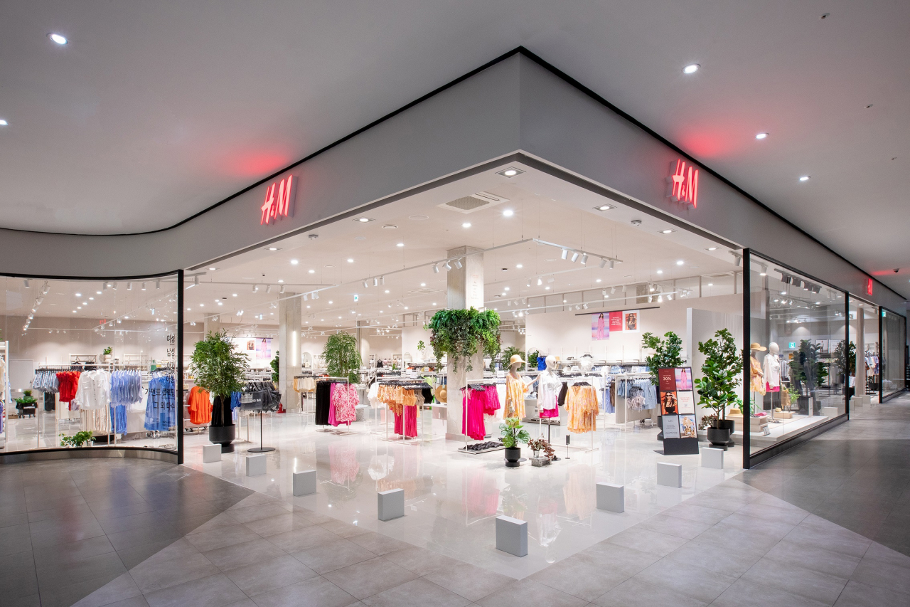 H&M, 광양 LF스퀘어 테라스몰에 매장 오픈