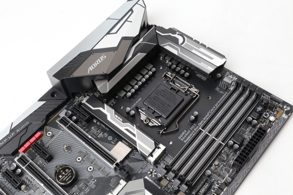 기가바이트 Z370 AORUS Gaming 7 피씨디렉트, 차세대 고성능 게이밍 메인보드