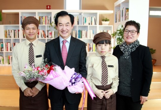 커피 내리며 꿈을 찾았어요