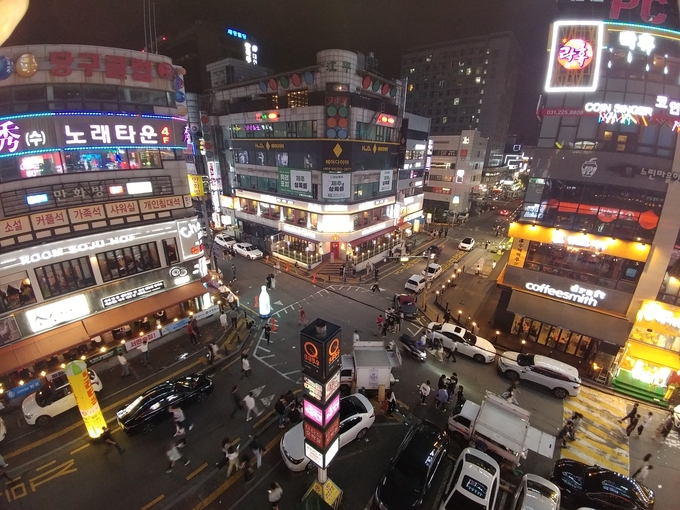 [르포] “유흥가 범죄 불안 NO”…‘인계박스 범죄예방팀’ 효과 톡톡