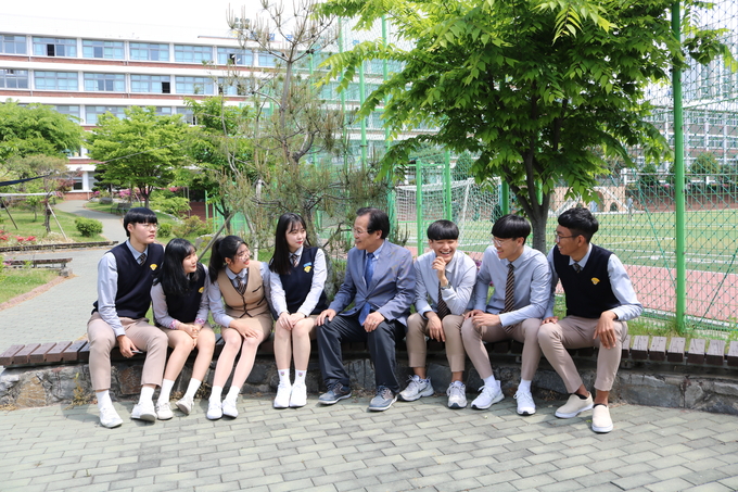 자동차, IT 교육의 명문, 40년 역사의 동일공업고등학교