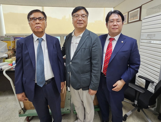 조성춘 (주)비디펌 CMO 대표, 과천시장애인단체연합회에 바이오 스프레이 2160개 기탁