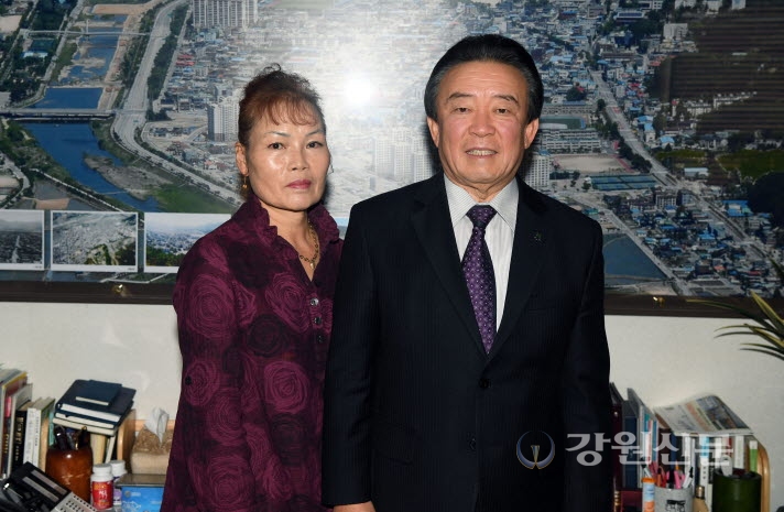 양구 윤가네 정춘자 대표, 양록장학금 기탁
