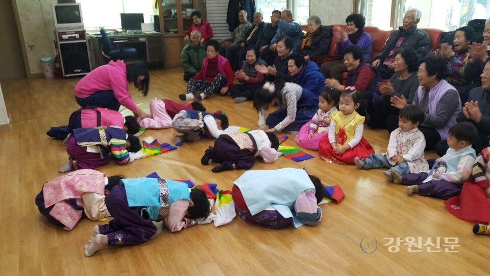 인제 예원어린이집, 경로당 세배행사
