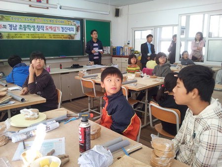 산청 오부초 삼총사 “우리는 미래의 도예가”
