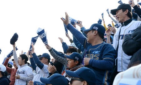 NC 첫 연승… ‘마산 아재’ 신났다