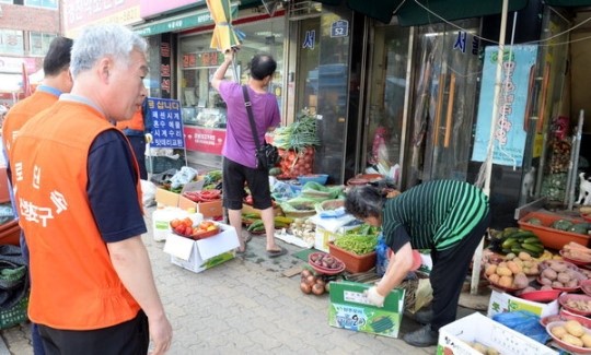 마산어시장 노점 단속 충돌 없었다