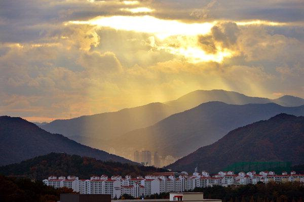 신음하는 경남경제…‘경남미래 50년 전략산업’ 가속화해야