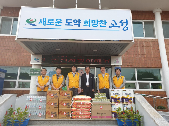 삼강엠앤티·삼강에스앤씨 띠앗 봉사단, 홀로 어르신 여름나기 생필품 꾸러미 전달