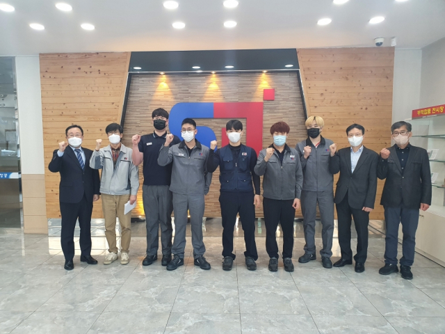 김용진 경남병무청장, 병역업체 서진정공 방문 격려