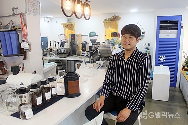 최고급 스페셜티 커피를 맛보다 연신내 제이츠 커피 브루어스 박재석 대표