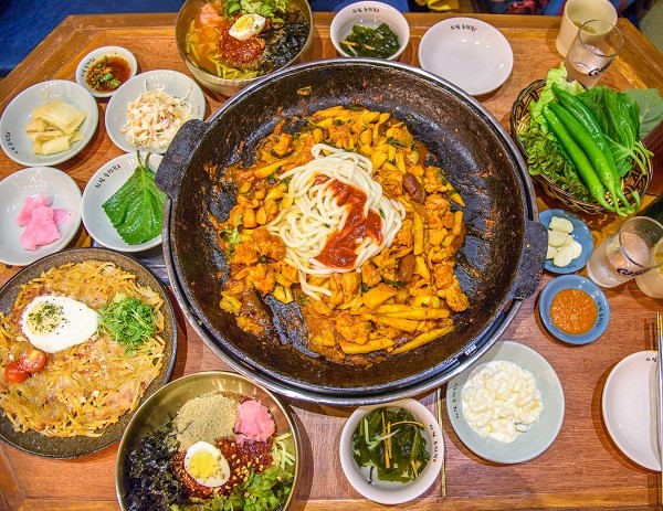 크리스마스 특별한 곳을 찾는다면, 구로 맛집 신림춘천집