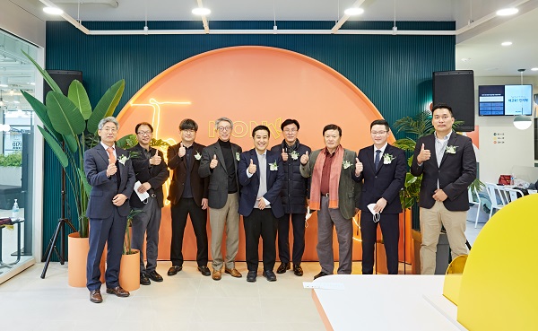 먼슬리키친, 4차 산업혁명 시대 외식산업 변화 대응 위한 먼키 강남점 오픈