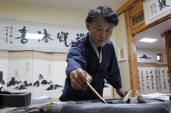[소설 기법의 인물스토리 人生劇場 .6] “그래, 젊은 나이에 국전심사 초대작가된 게 바로 나다”  - 율산 리홍재 편