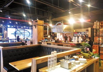 [‘불황은 없다’ 지역본사 프랜차이즈] 맛·분위기·서비스 “패밀리 레스토랑급”