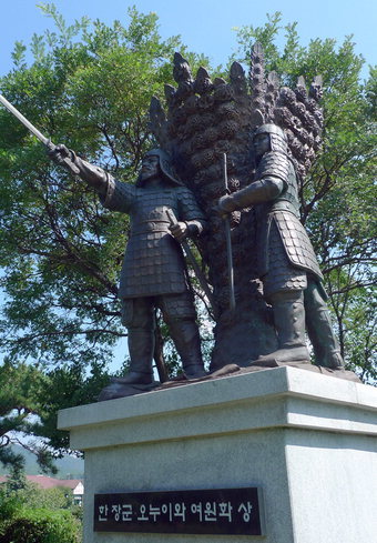 [류혜숙의 여행스케치] 경산 자인 계정숲 한장군의 묘와 사당