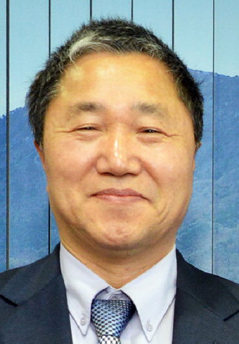남인수 <주>동영 대표, 노인·장애인 위해 LED등 기탁