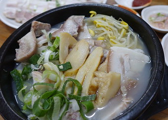 [박진환의 별난집 별난맛] 소문난 돼지국밥