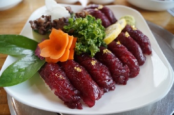 [영천의 맛집] 한우숯불전문 경성관...한우초밥,한우물회 등 다양한 메뉴 인기