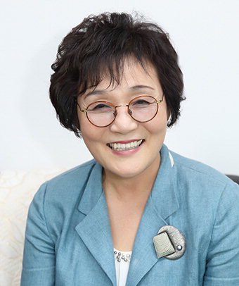 “정년 앞당겨 박수칠 때 떠납니다”…이경숙 칠곡농기센터소장 명퇴