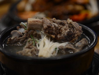 [이춘호 푸드 블로그 오너 셰프를 찾아서] 두산동 ‘우대감 이천면옥’ 우화식