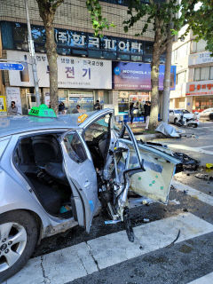 대구 중구 동인네거리서 택시 가로수 들이받아 승객 사망