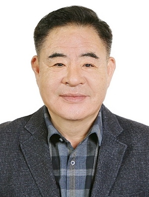 [동네뉴스/우리 이웃] 60세를 바라보며 신인문학상 등단한 김지훈씨