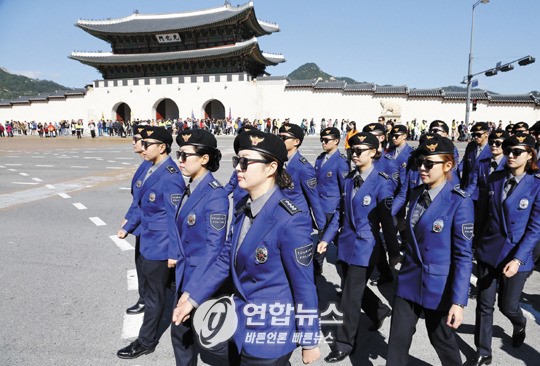 여유법이 뭐길래, 가판점 울고 면세점 웃고