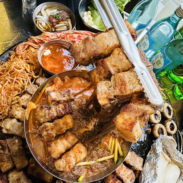 동두천솥뚜껑삼겹살, 천안두정점 오픈