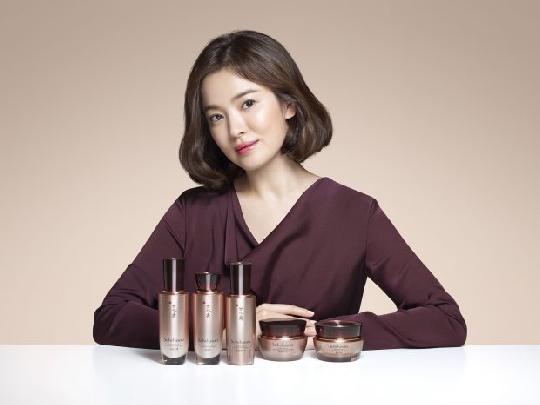 설화수 프리미엄 한방 안티에이징 라인 진설 고귀한 적송의 생명력 담다