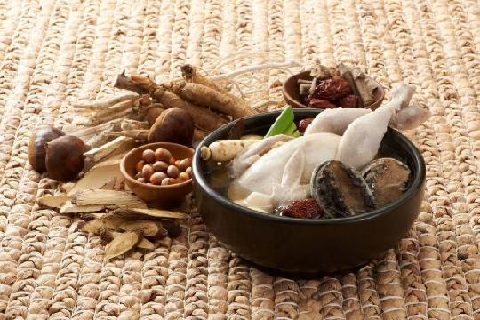 롯데마트 ‘환절기 보양식 페스티발’ 전개 환절기엔 보양식이 최고