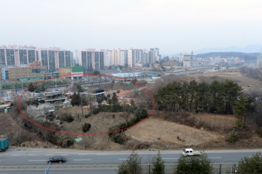 집에 물이 새도 고치지도 못해…