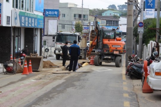 고성읍 시가지 온통 공사중