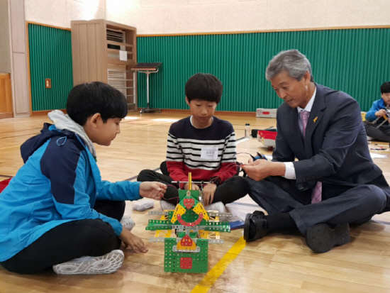 사천교육청, 학생과학탐구 대회 실시